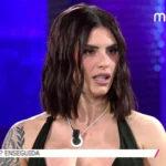 Claudia se enrolló con Simone