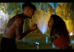 Mayeli se cuela en Villa Chicos